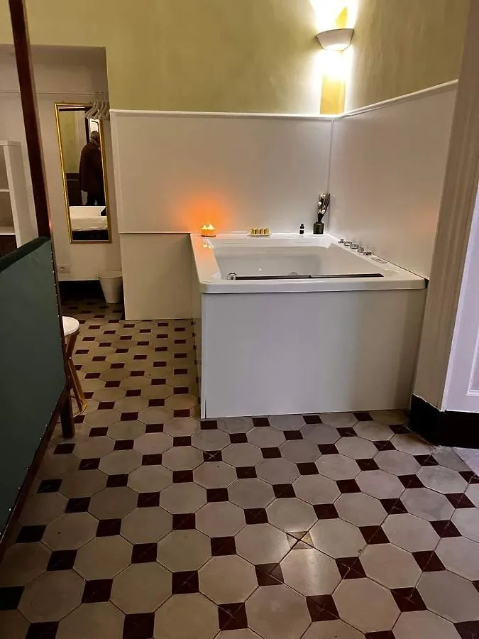 Toscano Palace Luxury Rooms CTA Bed and breakfast