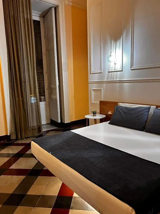 Toscano Palace Luxury Rooms CTA Bed and breakfast
