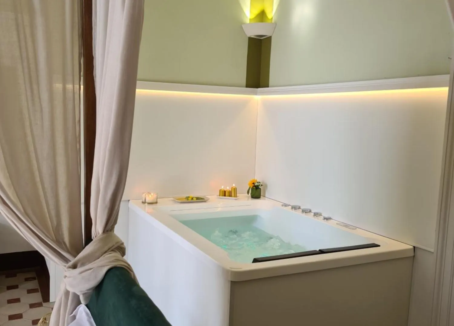 Toscano Palace Luxury Rooms CTA 0*,