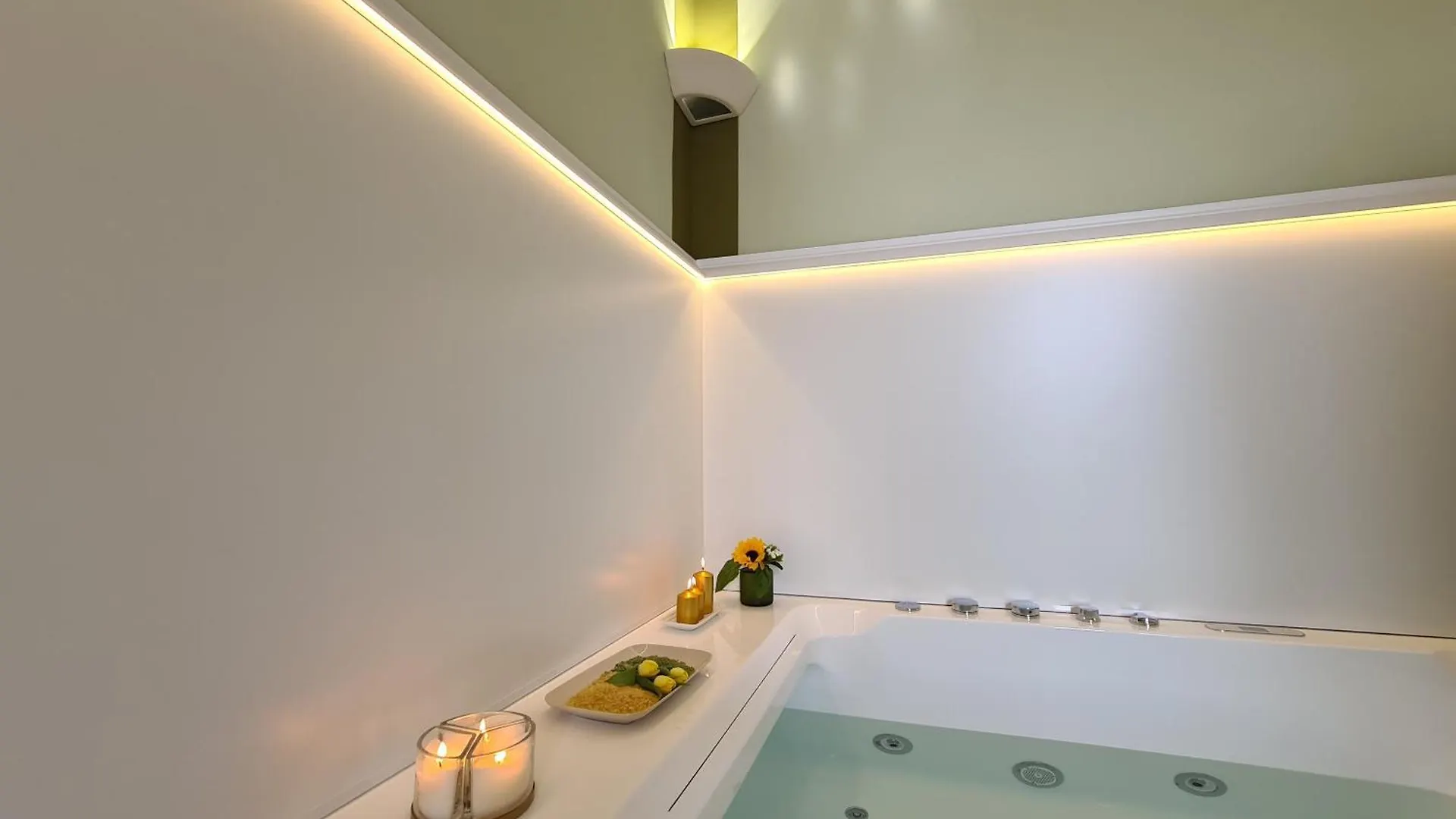 Toscano Palace Luxury Rooms Catane Couette-café
